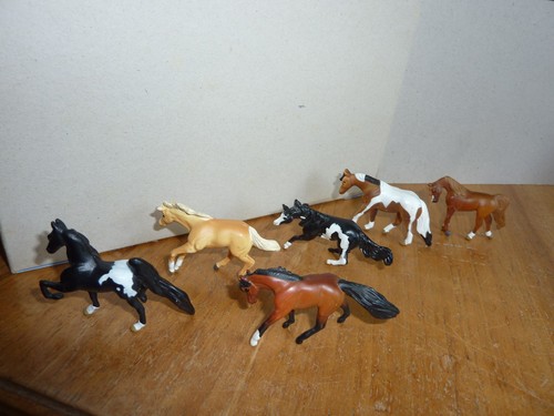 Breyer mini whinnies 64 - whinnies, 1:64