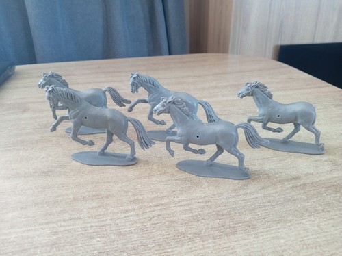 Vintage plastic model - 5,