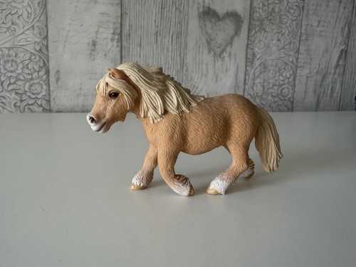 Retired schleich miniature - [retired],