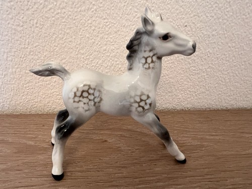 Beswick large stretched foal - stretched,